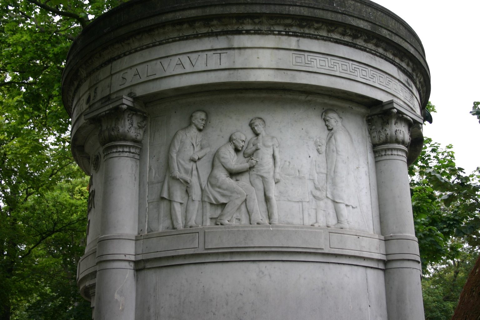 Jacques-Joseph Grancher's funeral monument, Montmartre Cemetery, Paris (03).JPG